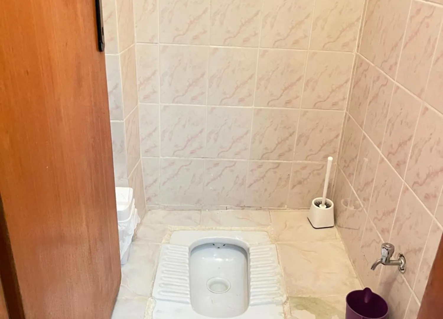 Πανσιόν Konfor Ve Huzurunuz Icin Her Sey Var Klimasiz Oda Αττάλεια